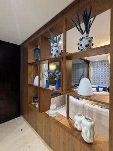 Postel nebo postele na pokoji v ubytování Villa 4-Bedroom with Private Pool & Rooftop Sea View in Tamaris