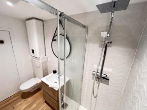 Et badeværelse på Paris 24 - Studio calme, cosy proche centre Reims