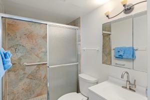 Koupelna v ubytování Alii Villas #232 condo + 17 fotografií