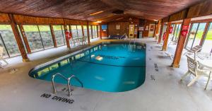 Bazén v ubytování Smoketree Lodge, a VRI resort nebo v jeho okolí