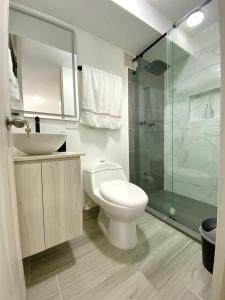 Et badeværelse på Apartamento nuevo en Dosquebradas en El Eje Cafetero