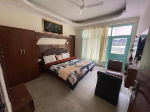 Giường trong phòng chung tại Rose Garden +13 ảnh