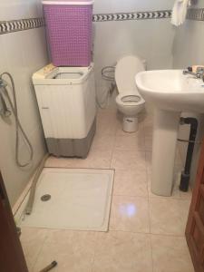 Phòng tắm tại Very good apartment in Nouakchott