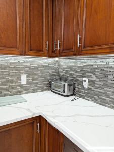 Køkken eller tekøkken på Home in Mount Pocono - Sauna & Lakefront