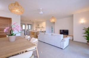 TV a/nebo společenská místnost v ubytování Résidence ORYAM