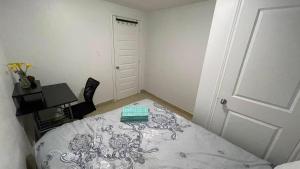 Foto dalla galleria di warm heart toronto a Toronto Altre 14 foto