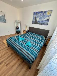 Fotografie z fotogalerie ubytování 2 Bedrooms, Tram, secure residence v destinaci Bron