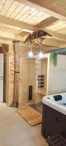 Fotografie z fotogalerie ubytování Kuća za odmor Delak v destinaci Fužine