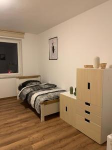 Postel nebo postele na pokoji v ubytování B16 City-Apartment, zentrales City-Apartment mit 4 Betten