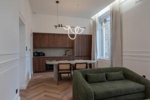 Køkken eller tekøkken på Maison les Arcades - Collection AURA + 74 billeder