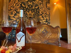 Nápoje v ubytování Chateau d'Albon - Chambres d'Hotes - Saint Andre d'Apchon