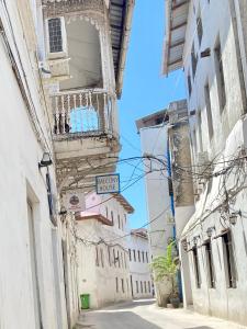 Bygningen som bed and breakfast-stedet ligger i + 100 billeder