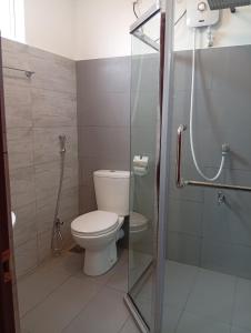 Ένα μπάνιο στο Meth Suites +39 φωτογραφίες