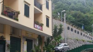 The building in which a panziókat is located