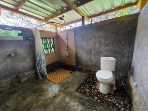 Koupelna v ubytování Farmstay Manangel