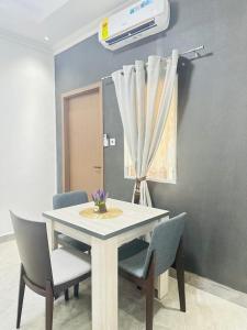 Billede fra billedgalleriet på EdenRose Home Apartment 1,2,3 n,4 i Haatso