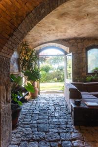 Et opholdsområde på Panoramic villa with pool-COLLINABLU ROOMS