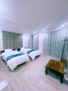 Afbeelding uit fotogalerij van Niseko Cozy House Warm 2DK Near Ski Resorts Free Parking in Niseko