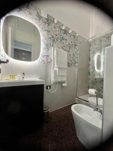 Et badeværelse på Dimora Soprana - Affittacamere confortevole