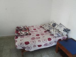 Postel nebo postele na pokoji v ubytování Titus place