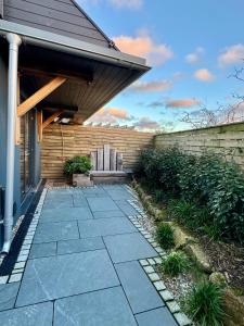 Tòa nhà nơi căn hộ tọa lạc