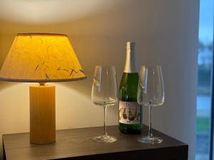 Drinks på Luxurious Entire Guest House with Grand Living Space and Panoramic Balcony Views