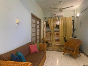 Posezení v ubytování PortDickson SEAFRONT Paradise Lagoon Apartments 1-6Pax