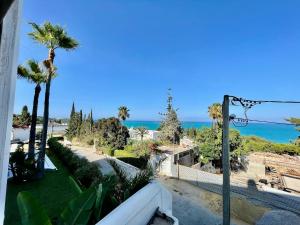 Le Chesterfield Gammarth في قمرت: إطلالة على المحيط من الشرفة