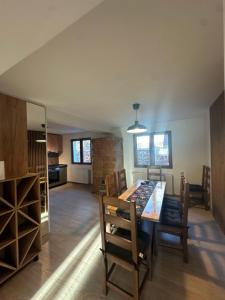 Khu vực ghế ngồi tại Cheita 305