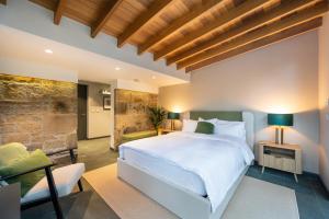 En eller flere senge i et værelse på Garden Rooms Edinburgh