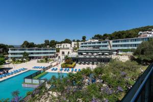 Πισίνα στο ή κοντά στο Aparthotel Comtat Sant Jordi