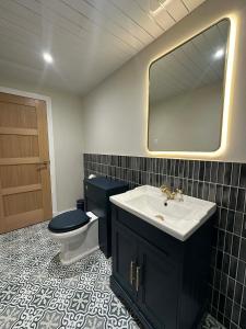 Ένα μπάνιο στο Modern central apartment