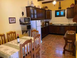 Køkken eller tekøkken på Casa Rural el Palmito, privater Pool