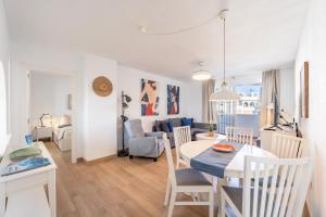 Khu vực ghế ngồi tại VB Fantastic 3BDR Duplex with large terrace