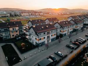 Východ nebo západ slunce při pohledu z apartmánu nebo okolí