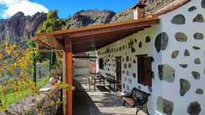 En generel udsigt til bjerge eller udsigt til bjerge taget fra feriehuset