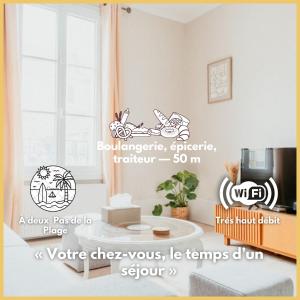 - un salon avec une fenêtre et une table dans l'établissement À 2 Pas de la Plage Cosy et Super Équipé, au Havre