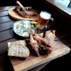 Mad i ferieparken eller i nærheden + 35 billeder