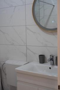 Ένα μπάνιο στο Centar Lux +2 φωτογραφίες