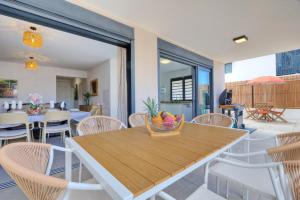 Φωτογραφία από το άλμπουμ του Le Côte Ouest - Appartement T3 Neuf Haut Standing à la Saline Les Bains σε La Saline les Bains