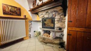 Μια τηλεόραση ή/και κέντρο ψυχαγωγίας στο Mamy