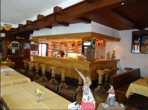 Lounge atau bar di Hotel Alpha