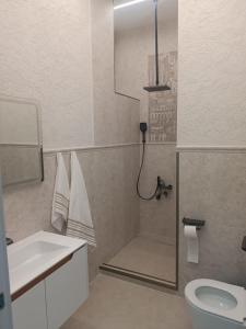 Et badeværelse på Ghonakh Guesthouse