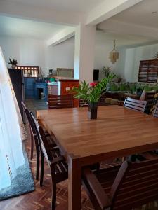 Χώρος καθιστικού στο Baobab pharme