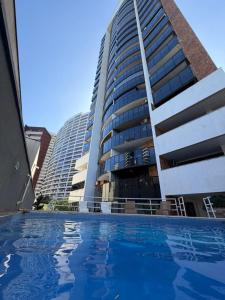 Swimmingpoolen hos eller tæt på Flat Beira Mar - Fortaleza