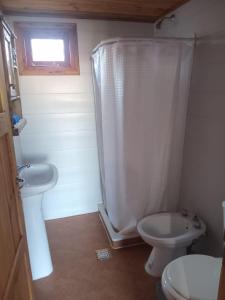 Et badeværelse på Cabaña de descanso A 150 mt del río