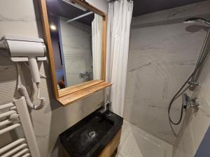 Billede fra billedgalleriet på 5G-Studio tout équipé avec chambre proche Paris i Issy-les-Moulineaux + 3 billeder