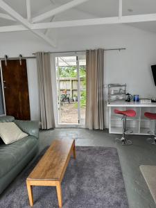 Un televizor și/sau centru de divertisment la The Smithy