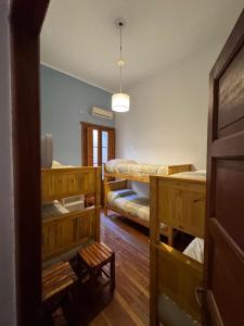 En eller flere senge i et værelse på Alojamiento Zona Parque