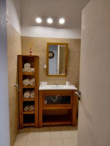 Et badeværelse på Casa a Estrenar - Monte Hermoso + 13 billeder